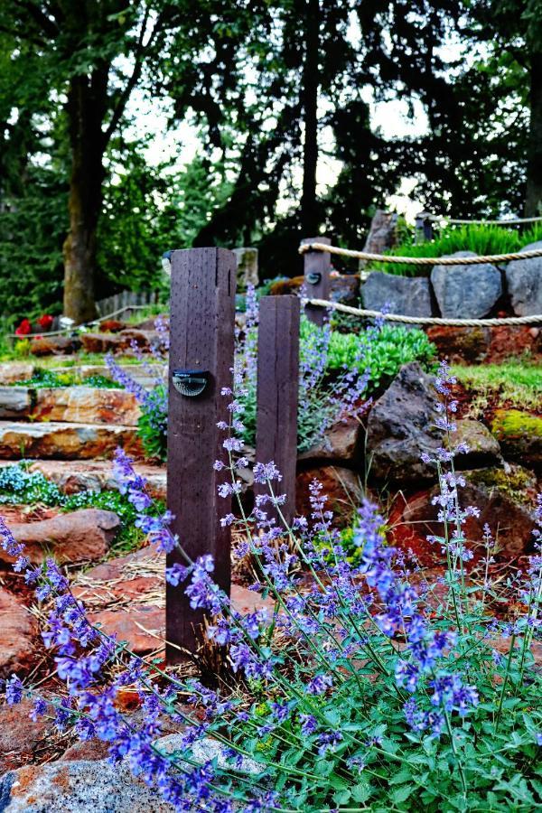 Bed & Breakfast Happy Rock Portland